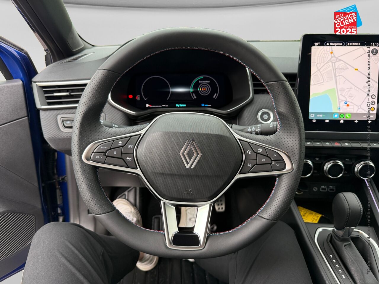 Véhicule d'occasion RENAULT CLIO 1.6 E-TECH 145CH FULL HYBRID ESPRIT ALPINE - 24 chez Nissan Belfort
