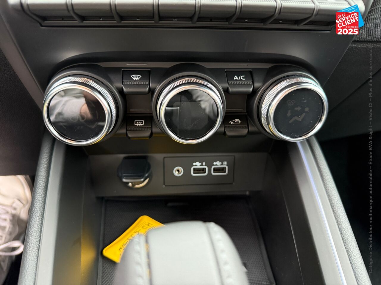 Véhicule d'occasion RENAULT CLIO 1.6 E-TECH 145CH FULL HYBRID ESPRIT ALPINE - 24 chez Nissan Belfort