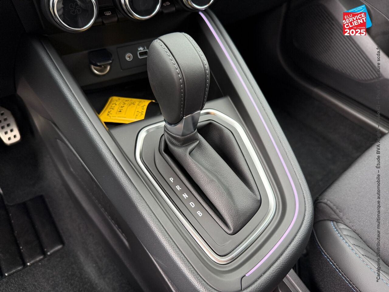 Véhicule d'occasion RENAULT CLIO 1.6 E-TECH 145CH FULL HYBRID ESPRIT ALPINE - 24 chez Nissan Belfort