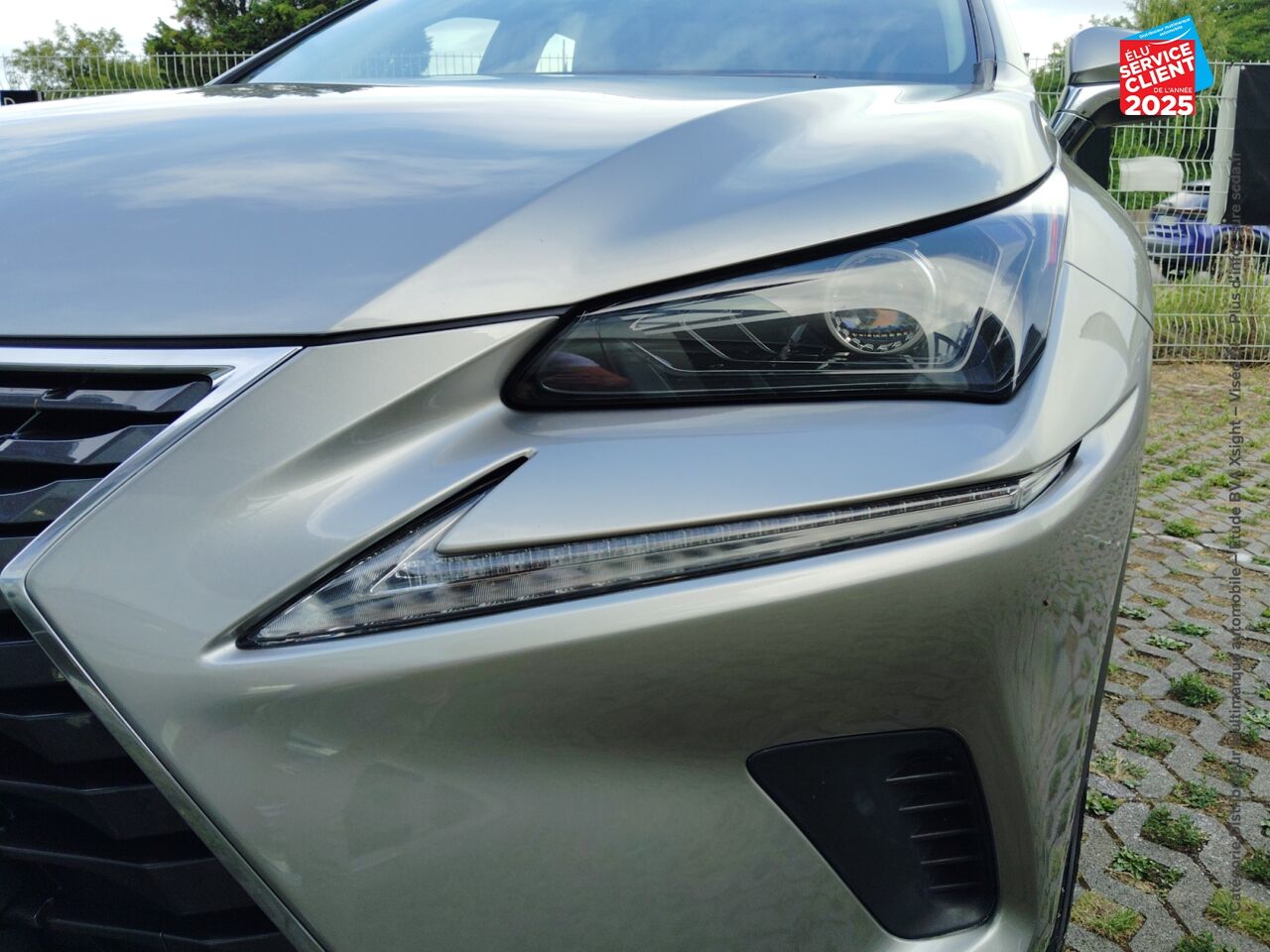 Véhicule d'occasion LEXUS NX 300H 2WD BUSINESS EURO6D-T GPS CAMERA chez Renault Saint-Louis