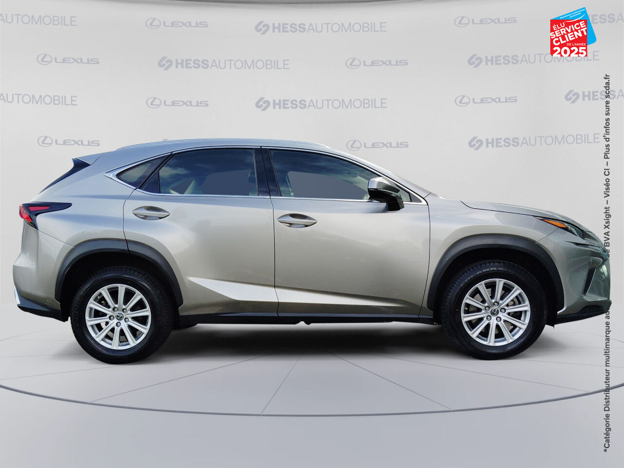 Véhicule d'occasion LEXUS NX 300H 2WD BUSINESS EURO6D-T GPS CAMERA chez Renault Saint-Louis