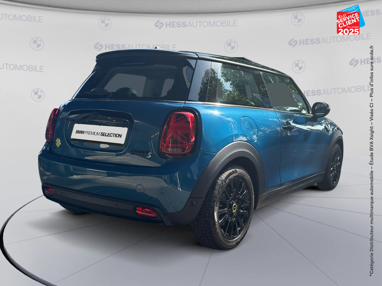 Véhicule d'occasion MINI MINI COOPER SE 184CH EDITION PREMIUM PLUS BVA 5CV TOUVRANT SIEGES CHAUF GPS CAMERA CARPLAY H/KARDON chez BMW Pontarlier