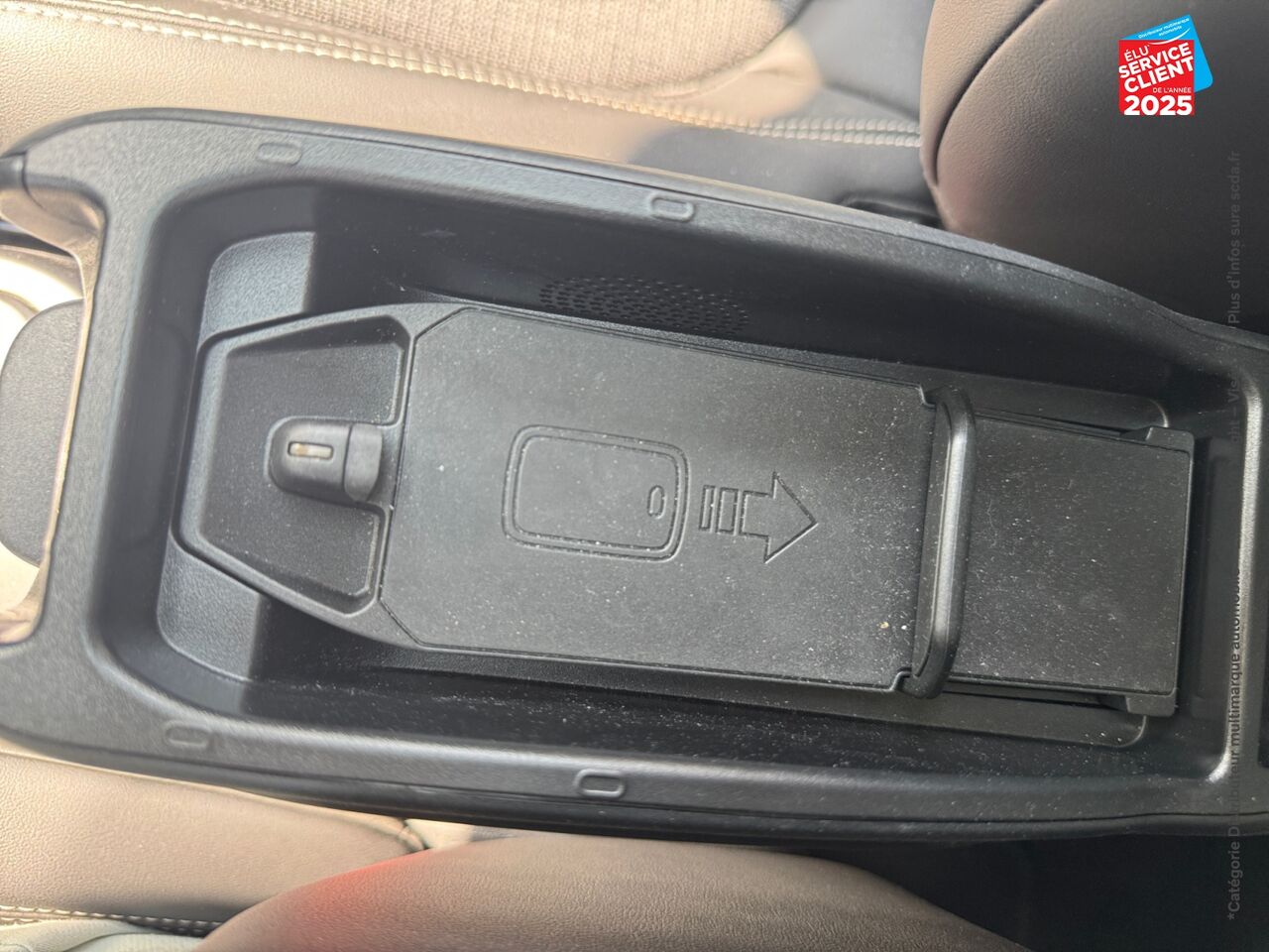 Véhicule d'occasion MINI MINI COOPER SE 184CH EDITION CAMDEN BVA 5CV TOUVRANT SIEGES CHAUF GPS CAMERA CARPLAY chez MINI Colmar