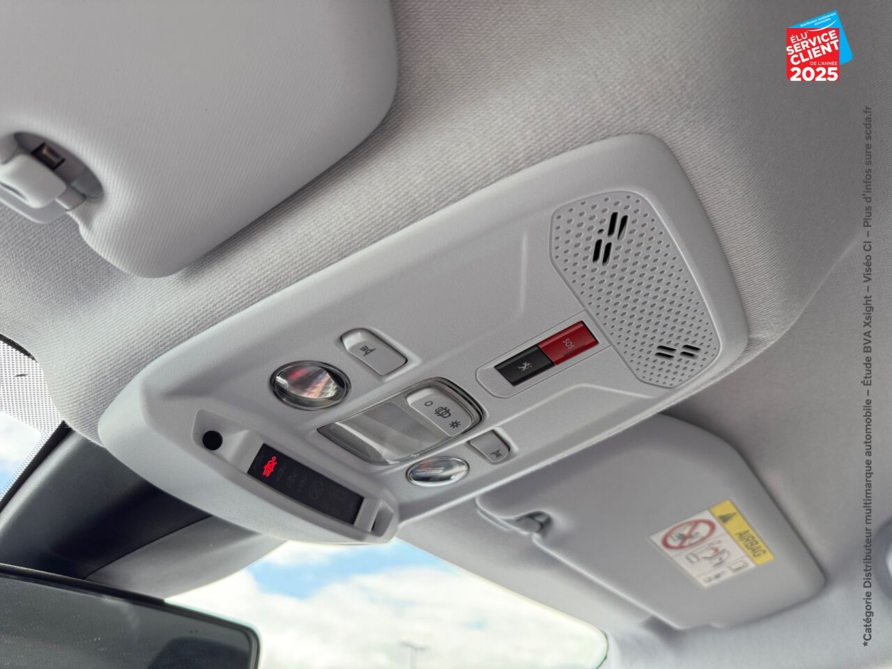 Véhicule d'occasion PEUGEOT 208 AFFAIRE 1.5 BLUEHDI 100 PREMIUM GPS CARPLAY chez Toyota Verdun