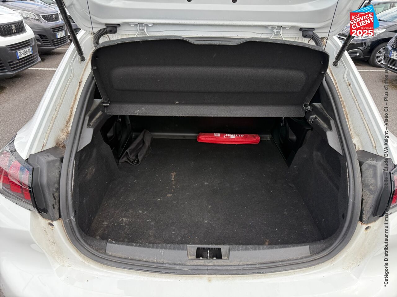 Véhicule d'occasion PEUGEOT 208 AFFAIRE 1.5 BLUEHDI 100 PREMIUM GPS CARPLAY chez Toyota Verdun
