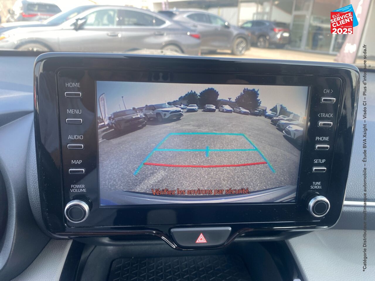 Véhicule d'occasion TOYOTA YARIS CROSS 116H DYNAMIC BUSINESS + PROGRAMME BEYOND ZERO ACADEMY MY21 SIEGES CHAUF GPS CAMERA chez Dacia Strasbourg