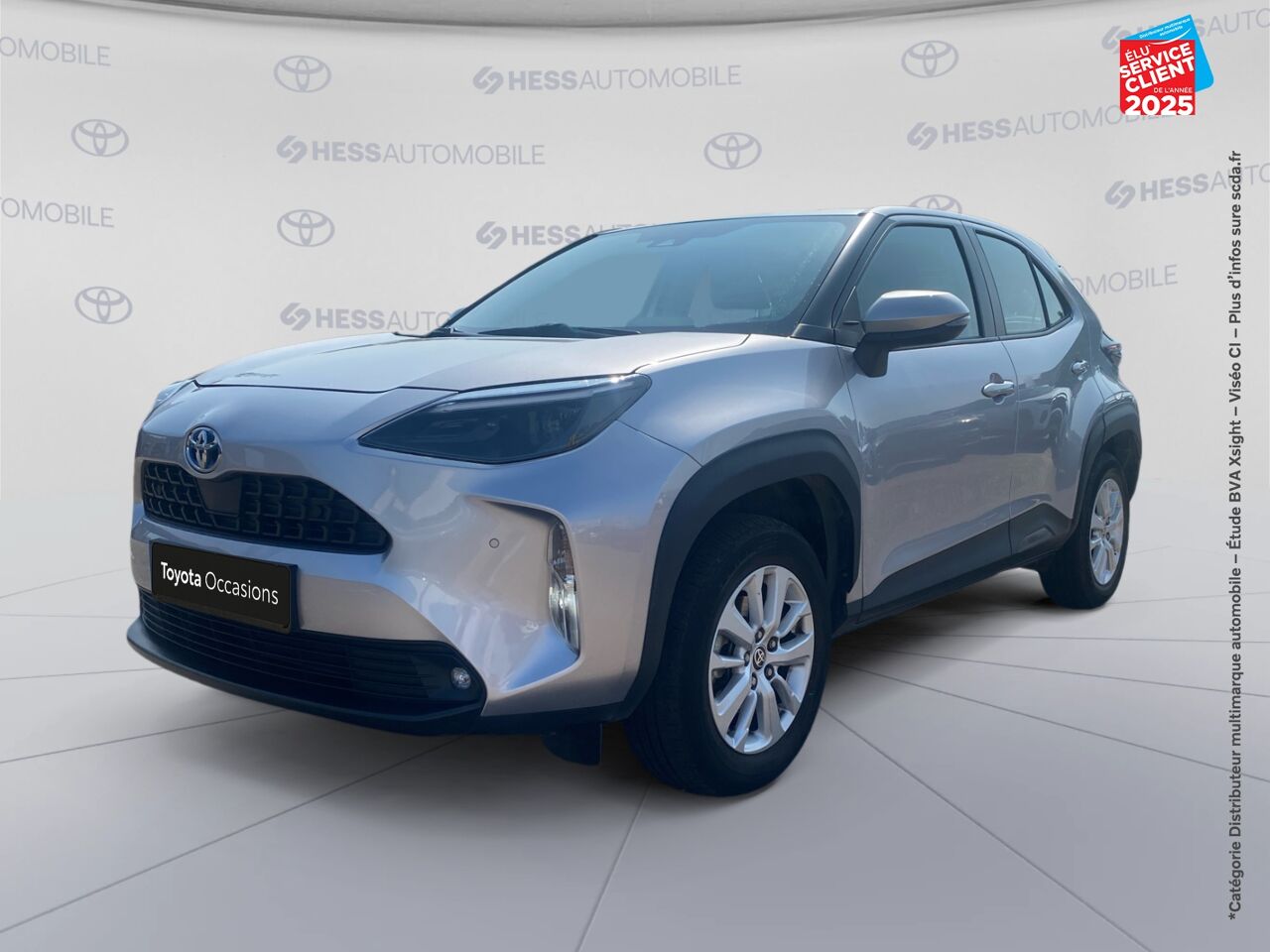 Véhicule d'occasion TOYOTA YARIS CROSS 116H DYNAMIC BUSINESS + PROGRAMME BEYOND ZERO ACADEMY MY21 SIEGES CHAUF GPS CAMERA chez Dacia Strasbourg