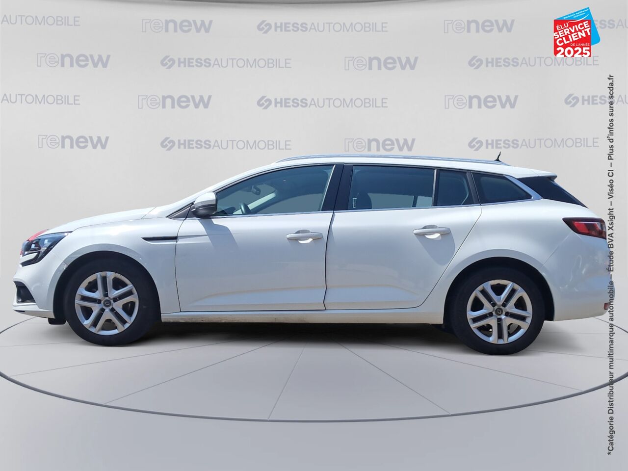 Véhicule d'occasion RENAULT MEGANE ESTATE 1.3 TCE 115CH FAP BUSINESS GPS RADAR AV/AR chez Toyota Thionville