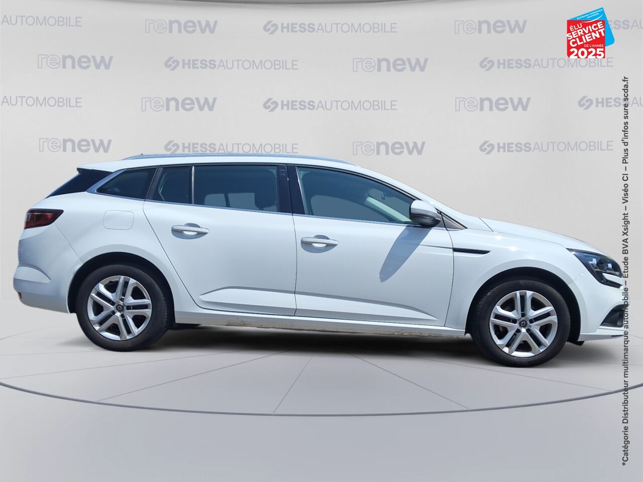 Véhicule d'occasion RENAULT MEGANE ESTATE 1.3 TCE 115CH FAP BUSINESS GPS RADAR AV/AR chez Toyota Thionville