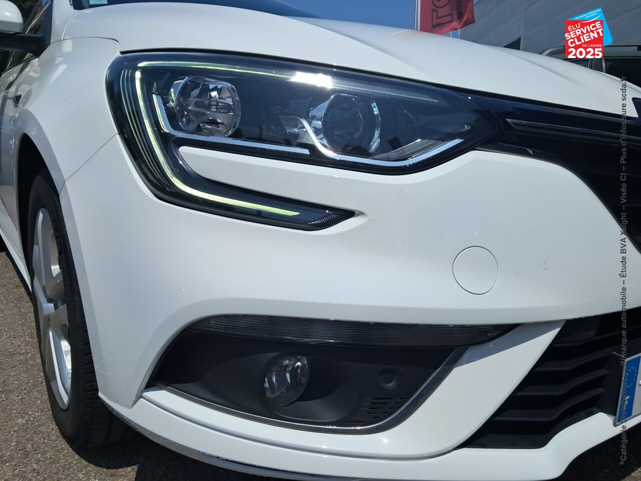 Véhicule d'occasion RENAULT MEGANE ESTATE 1.3 TCE 115CH FAP BUSINESS GPS RADAR AV/AR chez Toyota Thionville