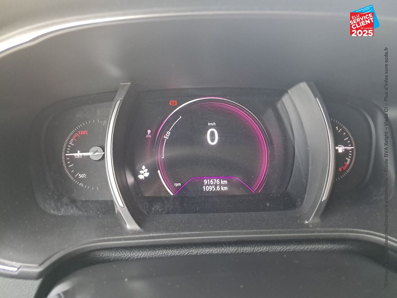 Véhicule d'occasion RENAULT MEGANE ESTATE 1.3 TCE 115CH FAP BUSINESS GPS RADAR AV/AR chez Toyota Thionville
