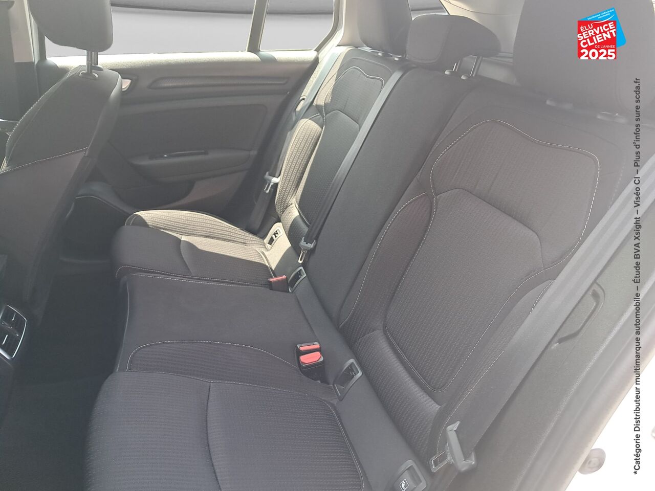 Véhicule d'occasion RENAULT MEGANE ESTATE 1.3 TCE 115CH FAP BUSINESS GPS RADAR AV/AR chez Toyota Thionville