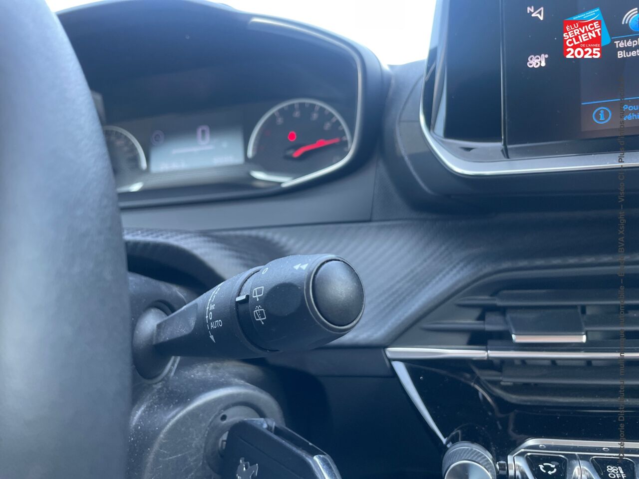 Véhicule d'occasion PEUGEOT 2008 1.2 PURETECH 100CH S/S ACTIVE CAMERA CARPLAY chez Renault Belfort