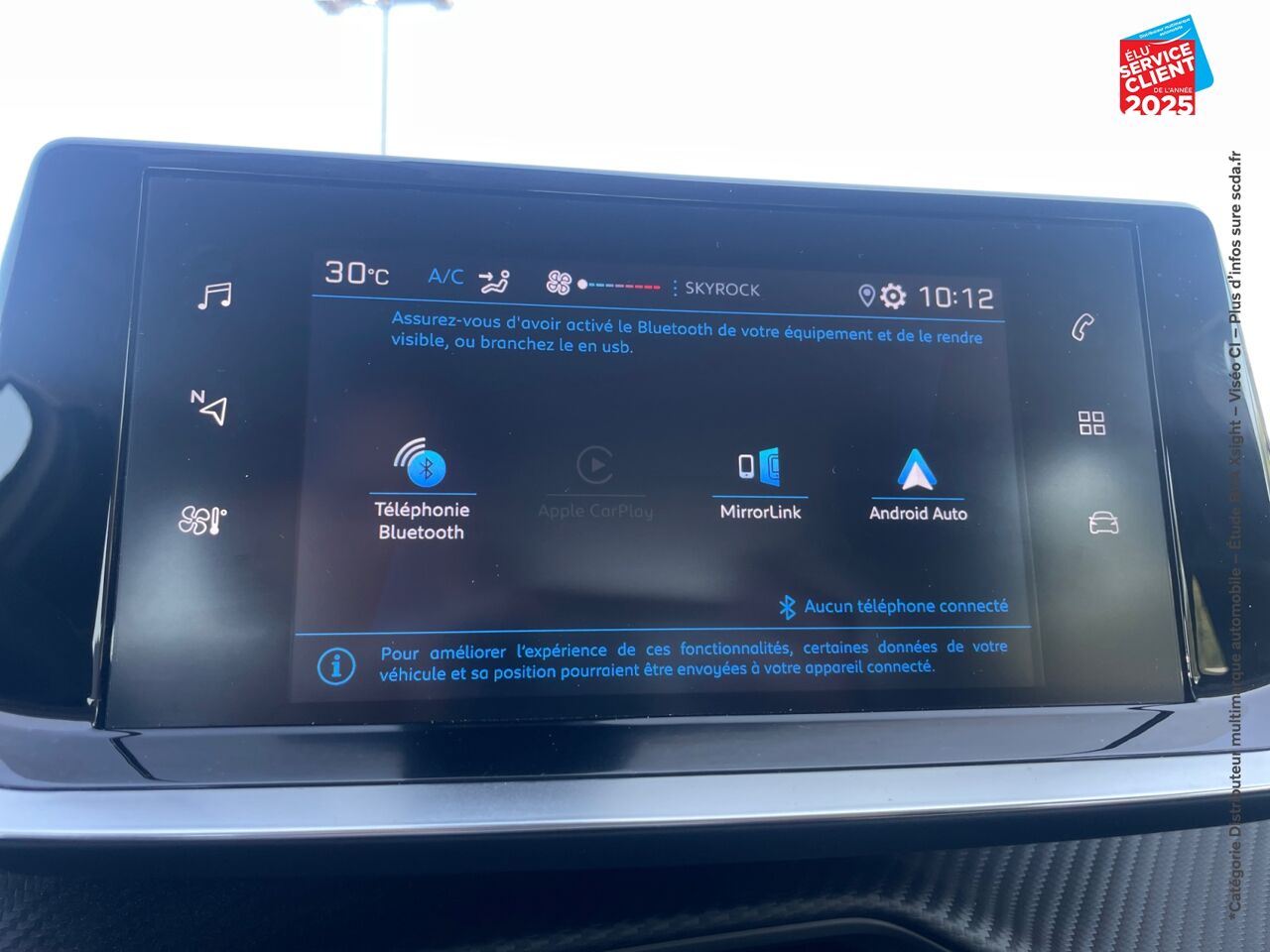 Véhicule d'occasion PEUGEOT 2008 1.2 PURETECH 100CH S/S ACTIVE CAMERA CARPLAY chez Renault Belfort