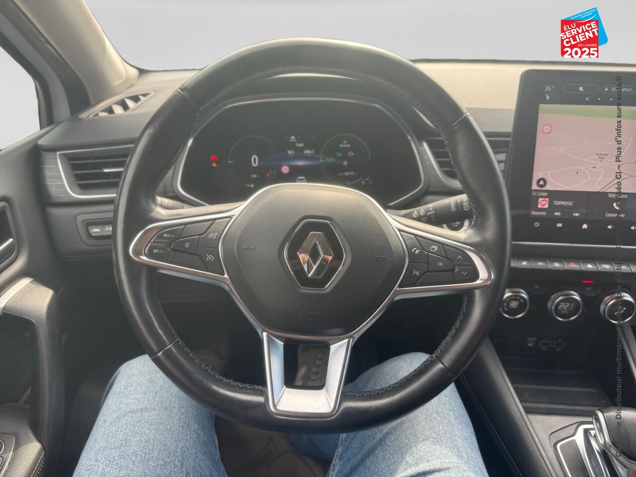 Véhicule d'occasion RENAULT CAPTUR 1.6 E-TECH HYBRIDE INITIALE PARIS -21 SIEGES CHAUF/CUIR GPS CAMERA chez Renault Saint-Louis