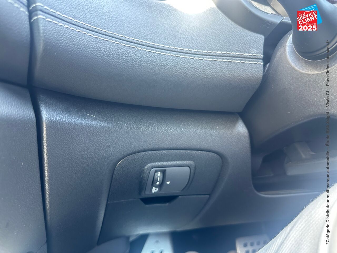 Véhicule d'occasion RENAULT GRAND SCENIC 1.3 TCE 160CH FAP BLACK EDITION EDC 8CV chez Renault Colmar