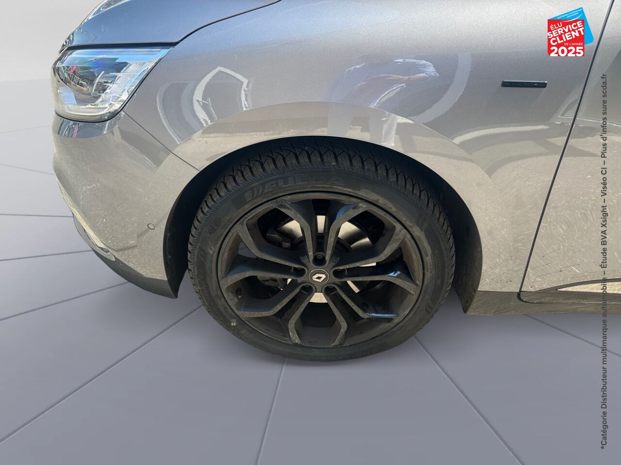 Véhicule d'occasion RENAULT GRAND SCENIC 1.3 TCE 160CH FAP BLACK EDITION EDC 8CV chez Renault Colmar