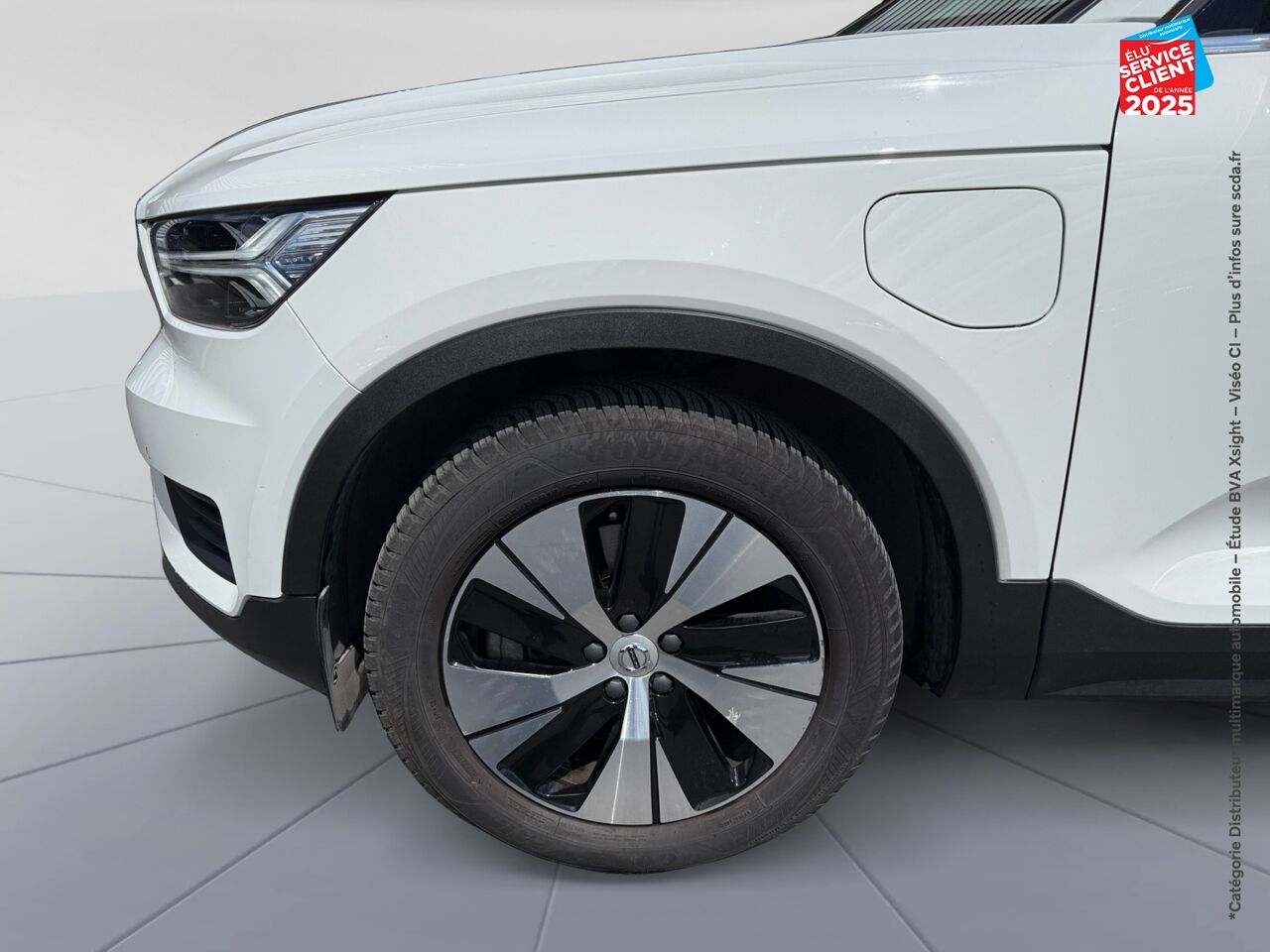 Véhicule d'occasion VOLVO XC40 T4 RECHARGE 129 + 82CH INSCRIPTION BUSINESS DCT 7 chez Volvo Epernay