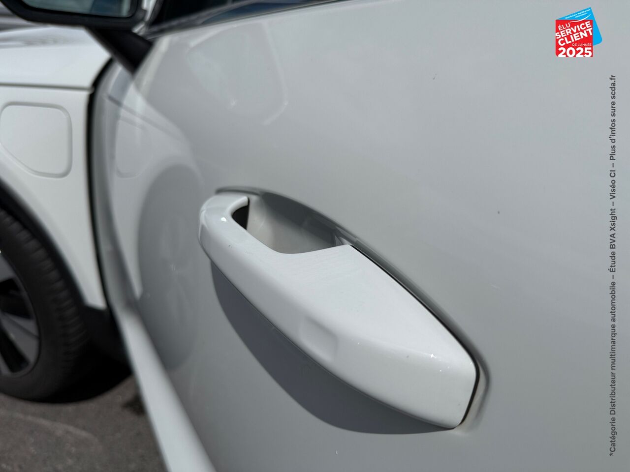 Véhicule d'occasion VOLVO XC40 T4 RECHARGE 129 + 82CH INSCRIPTION BUSINESS DCT 7 chez Volvo Epernay
