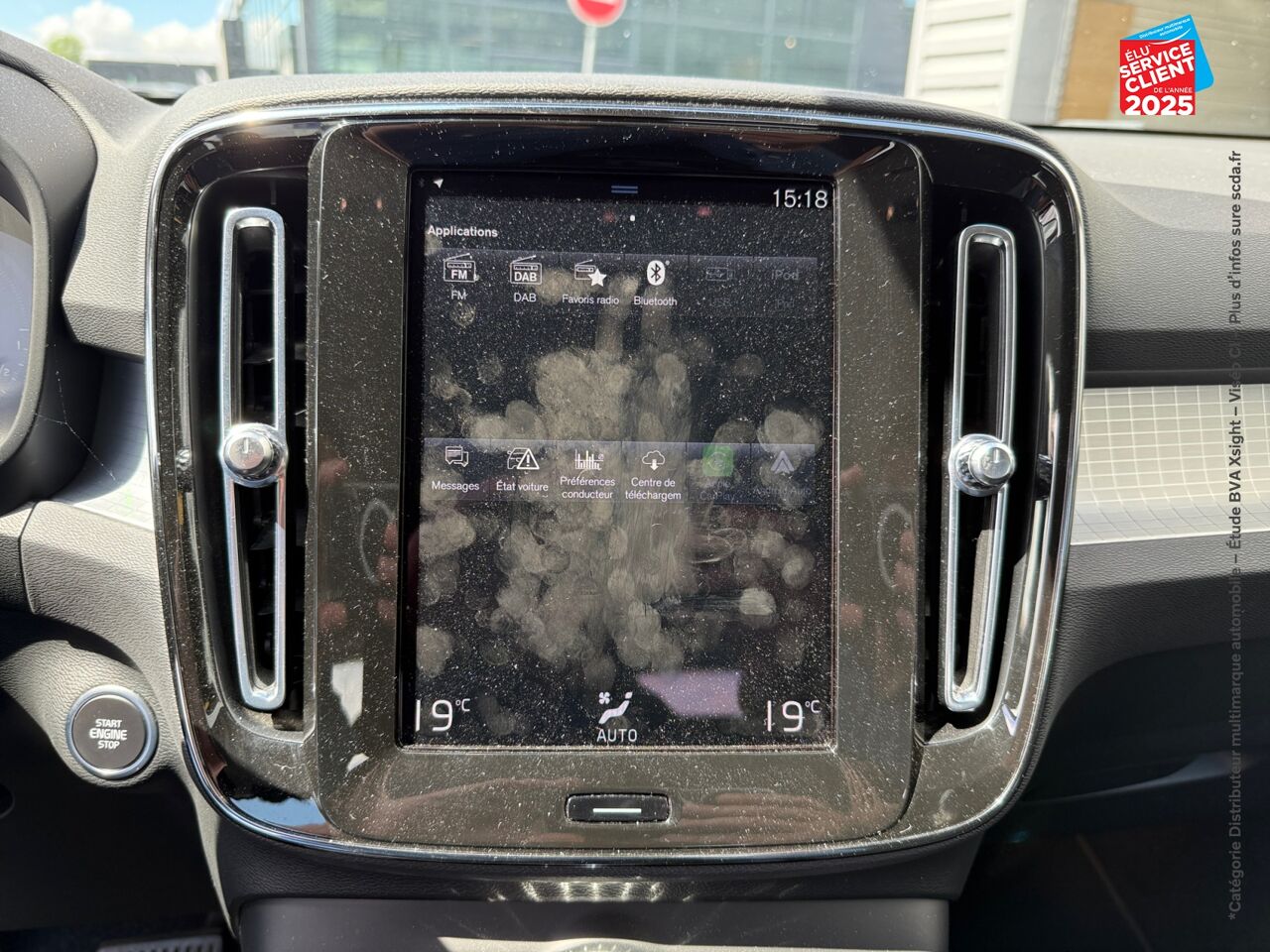 Véhicule d'occasion VOLVO XC40 T4 RECHARGE 129 + 82CH INSCRIPTION BUSINESS DCT 7 chez Volvo Epernay