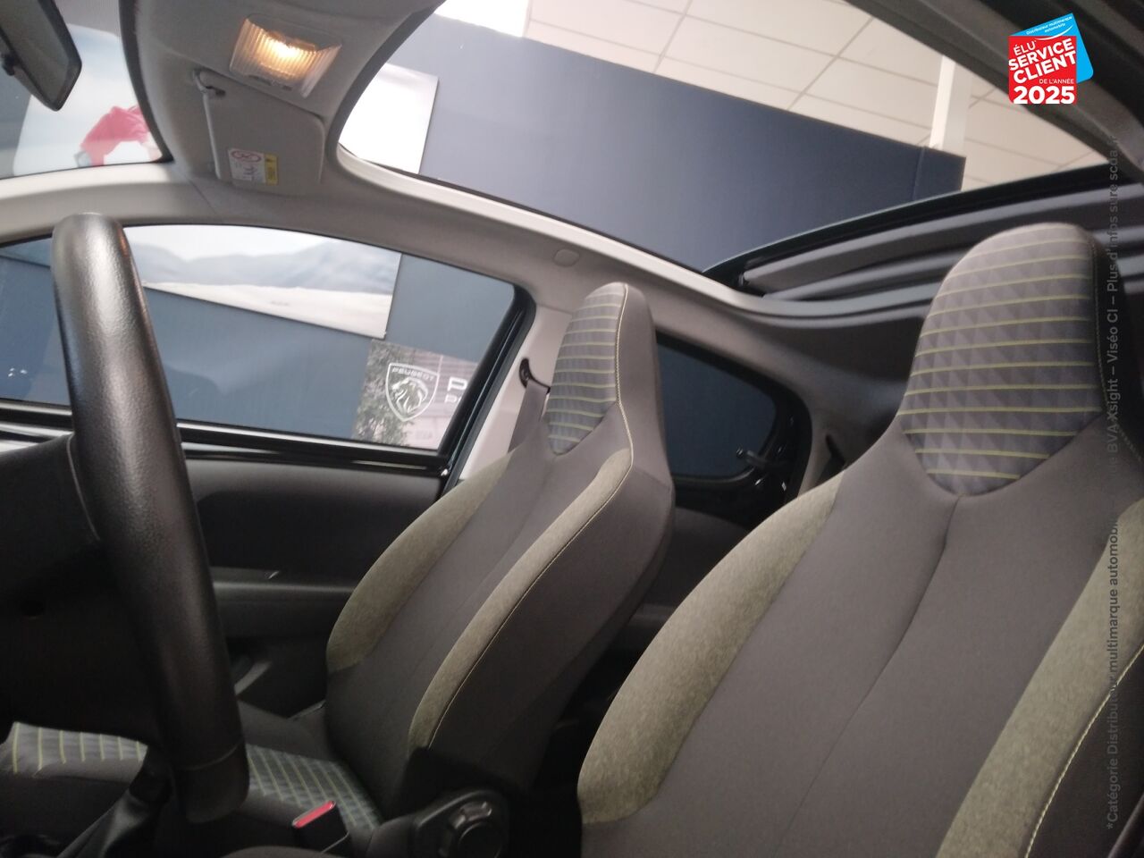 Véhicule d'occasion PEUGEOT 108 VTI 72 TOP COLLECTION 5P chez Renault Sélestat