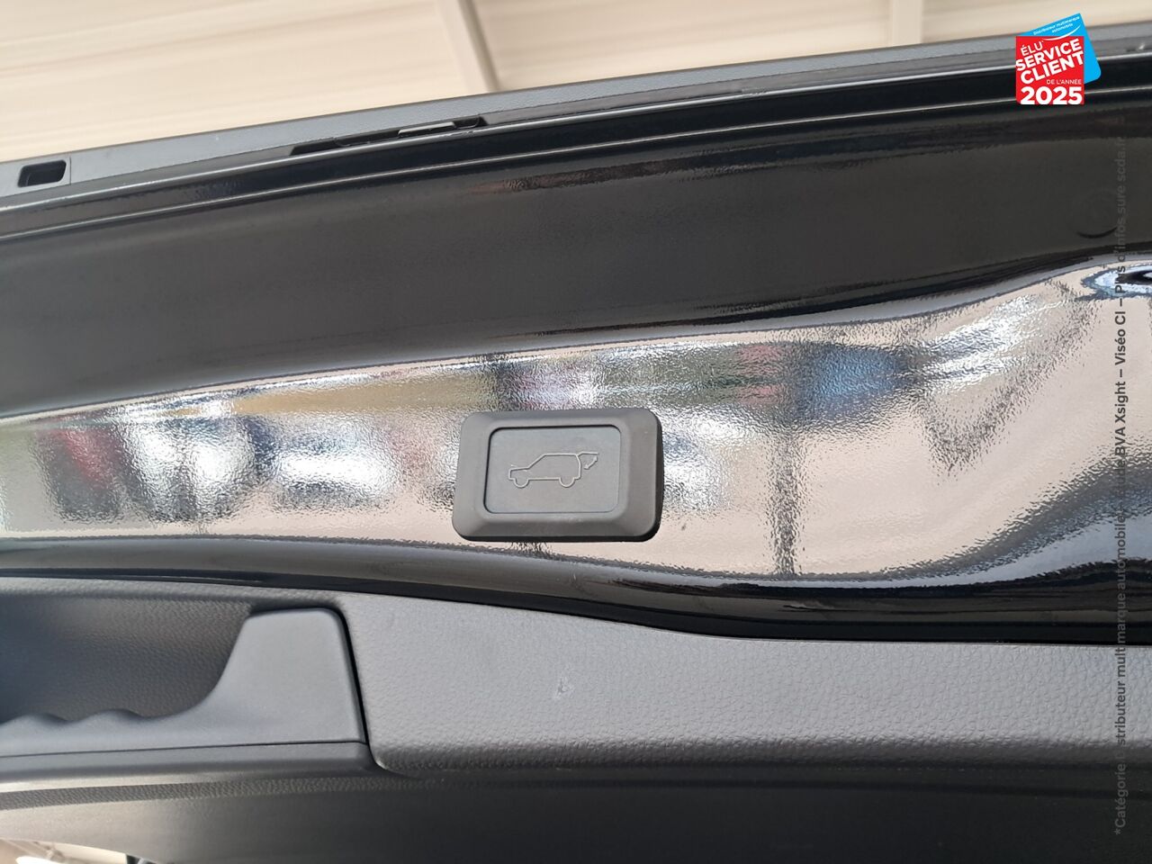 Véhicule d'occasion TOYOTA RAV4 2.5 HYBRIDE 218CH LOUNGE 2WD MY24 chez Toyota Thionville
