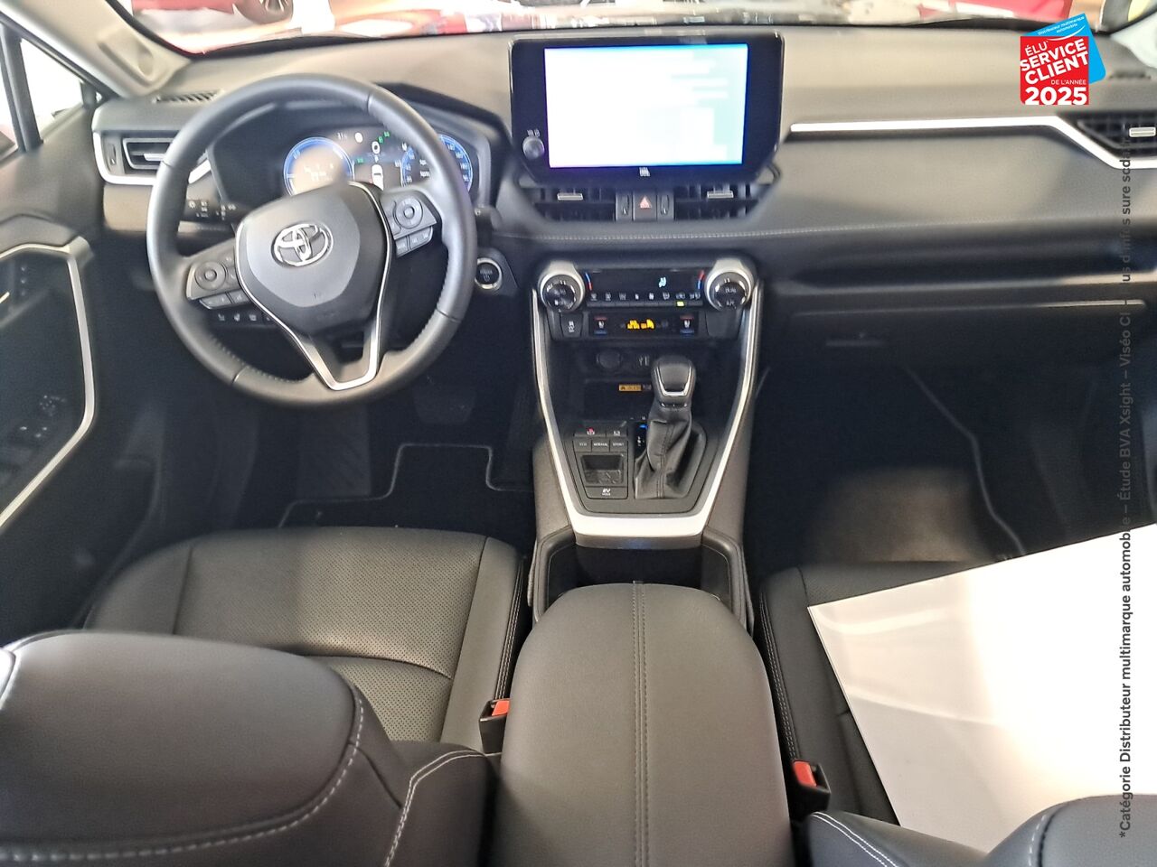 Véhicule d'occasion TOYOTA RAV4 2.5 HYBRIDE 218CH LOUNGE 2WD MY24 chez Toyota Thionville