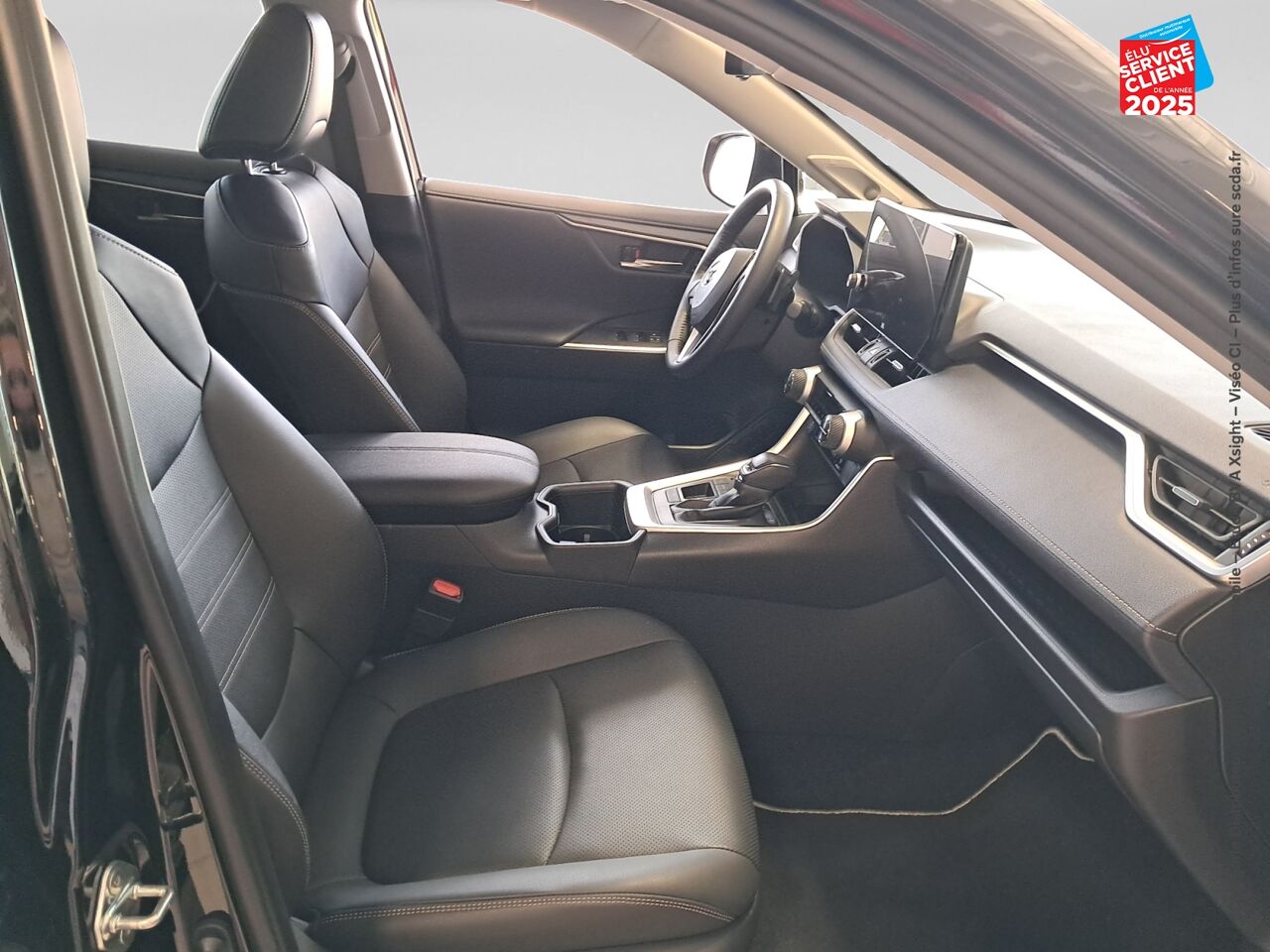 Véhicule d'occasion TOYOTA RAV4 2.5 HYBRIDE 218CH LOUNGE 2WD MY24 chez Toyota Thionville