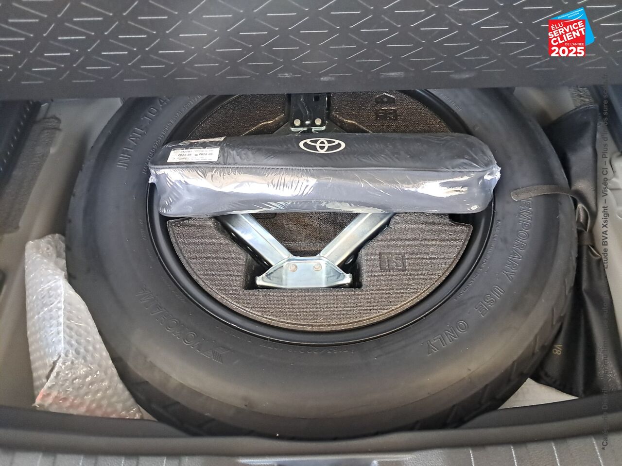 Véhicule d'occasion TOYOTA RAV4 2.5 HYBRIDE 218CH LOUNGE 2WD MY24 chez Toyota Thionville
