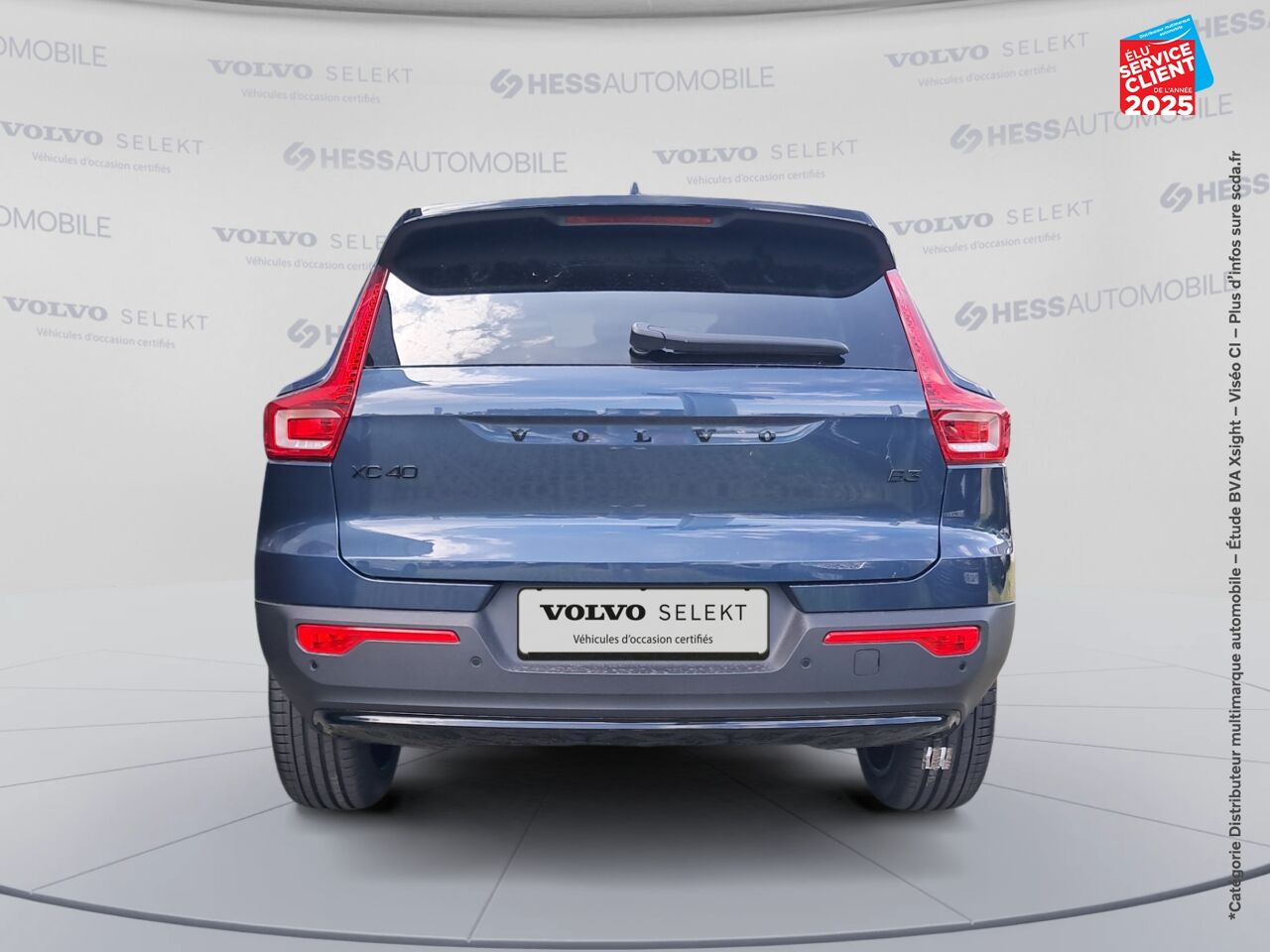 Véhicule d'occasion VOLVO XC40 B3 163CH BLACK EDITION DCT 7 chez Hyundai Epernay