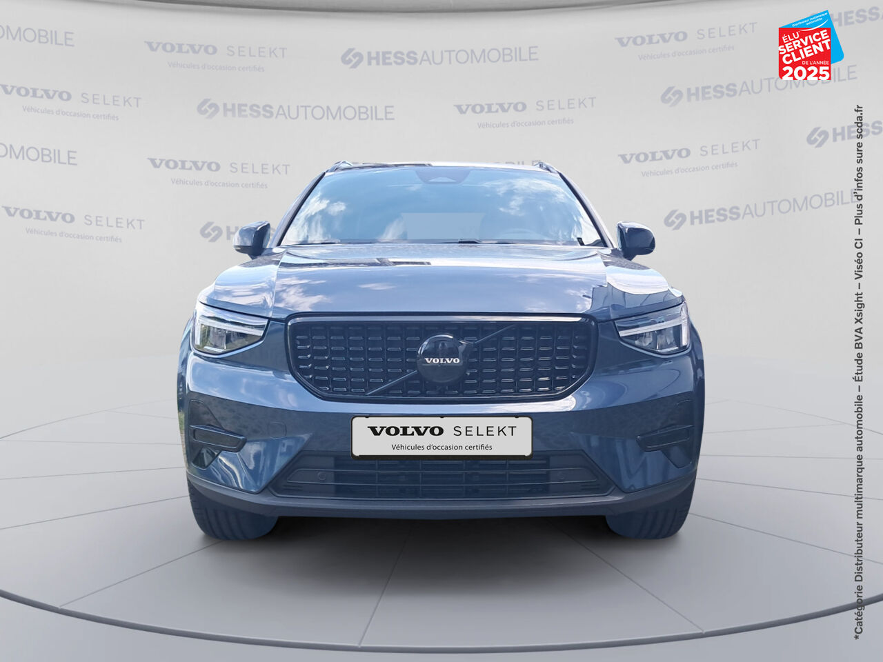 Véhicule d'occasion VOLVO XC40 B3 163CH BLACK EDITION DCT 7 chez Hyundai Epernay