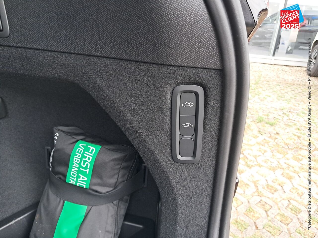 Véhicule d'occasion VOLVO XC90 T8 AWD 310 + 145CH ULTRA STYLE DARK GEARTRONIC chez Toyota Metz
