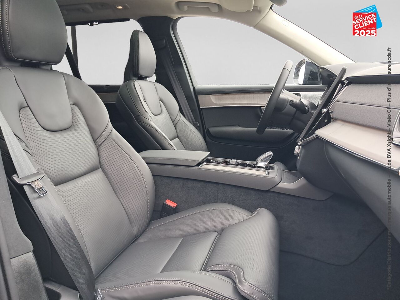 Véhicule d'occasion VOLVO XC90 T8 AWD 310 + 145CH ULTRA STYLE DARK GEARTRONIC chez Toyota Metz