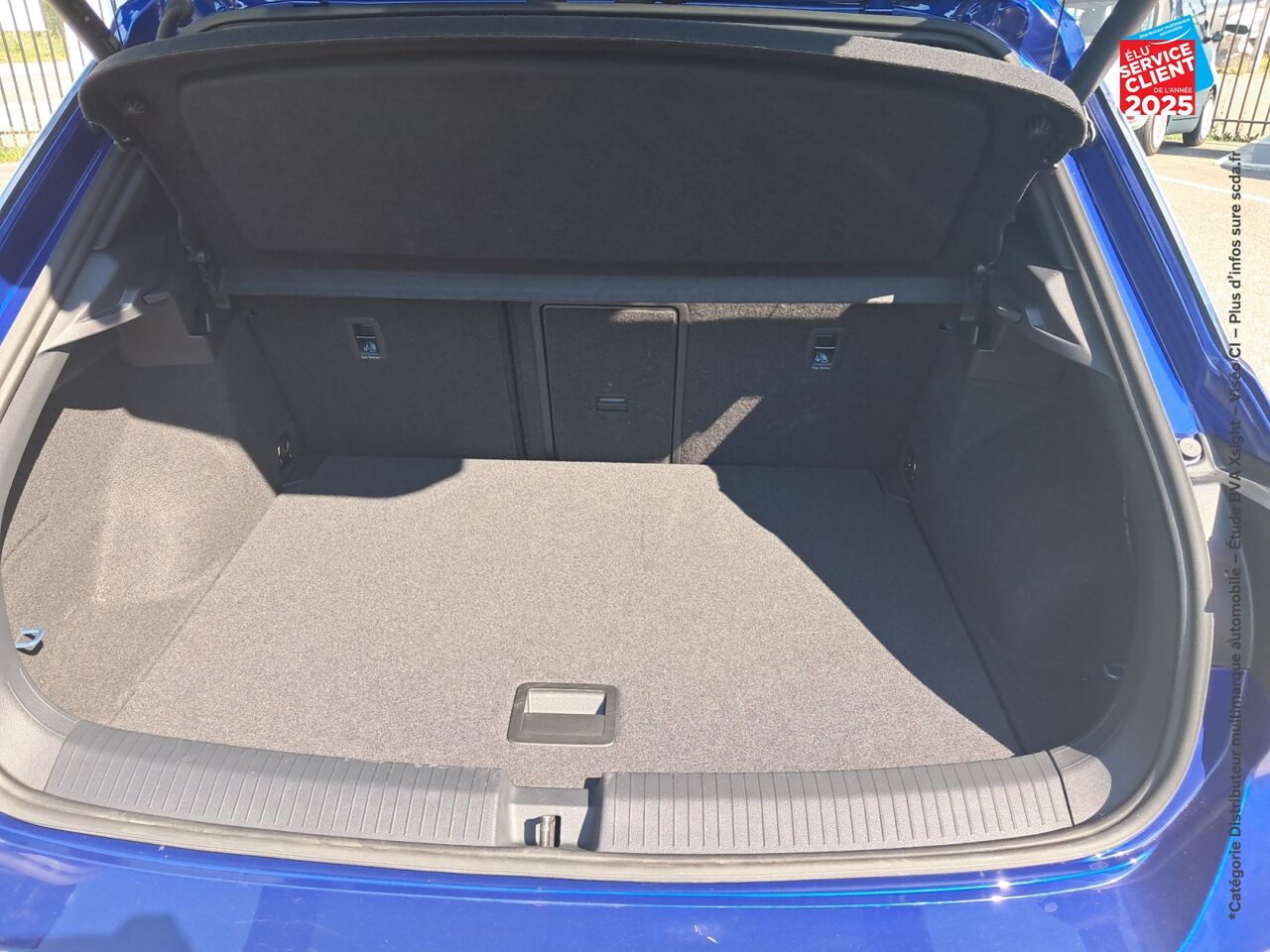 Véhicule d'occasion VOLKSWAGEN T-ROC 2.0 TDI 150CH R-LINE DSG7 chez Toyota Thionville
