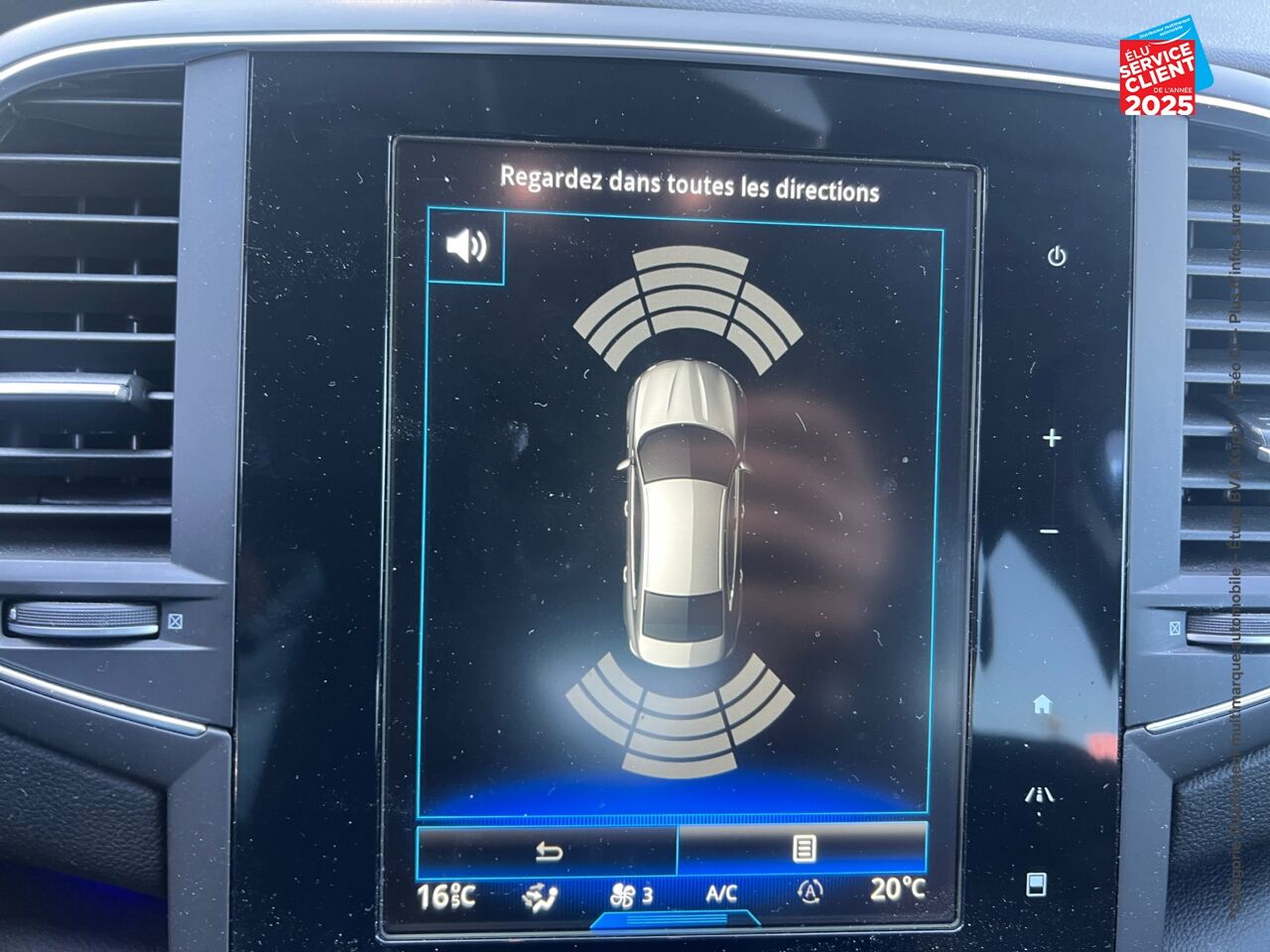 Véhicule d'occasion RENAULT TALISMAN 2.0 BLUE DCI 160CH BUSINESS INTENS EDC GPS RADAR AV/AR chez Renault Saint-Louis