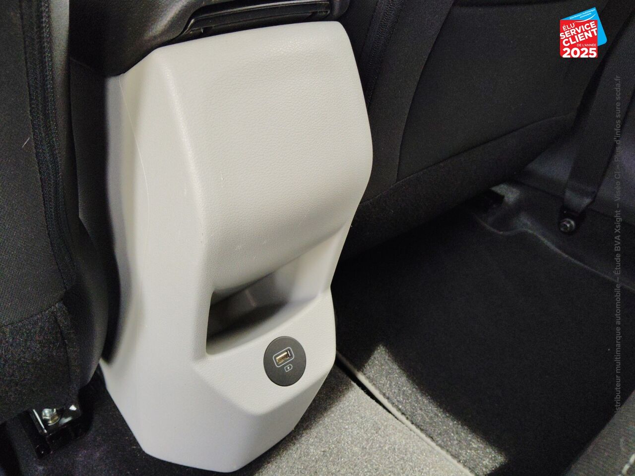 Véhicule d'occasion HYUNDAI I20 1.0 T-GDI 100CH HYBRID CREATIVE DCT-7 chez Hyundai Reims