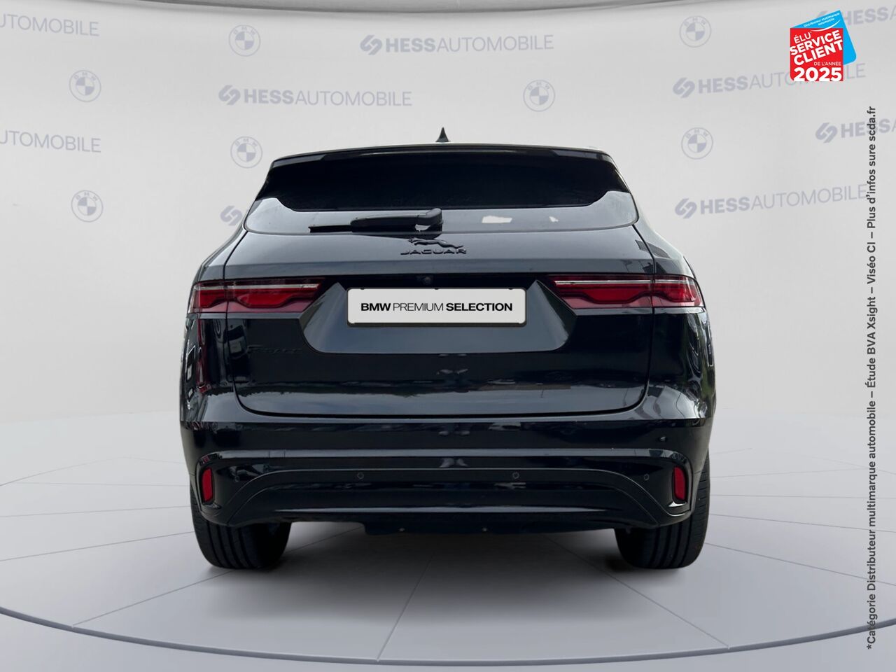 Véhicule d'occasion JAGUAR F-PACE D200 MHEV R-DYNAMIC SE BVA8 AWD CAMERA GPS CUIR chez BMW Dole