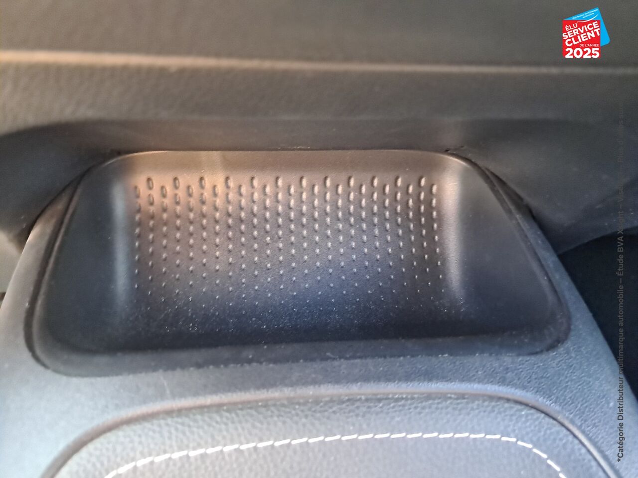 Véhicule d'occasion TOYOTA COROLLA TOURING SPT 122H DESIGN MY21 chez Toyota Verdun