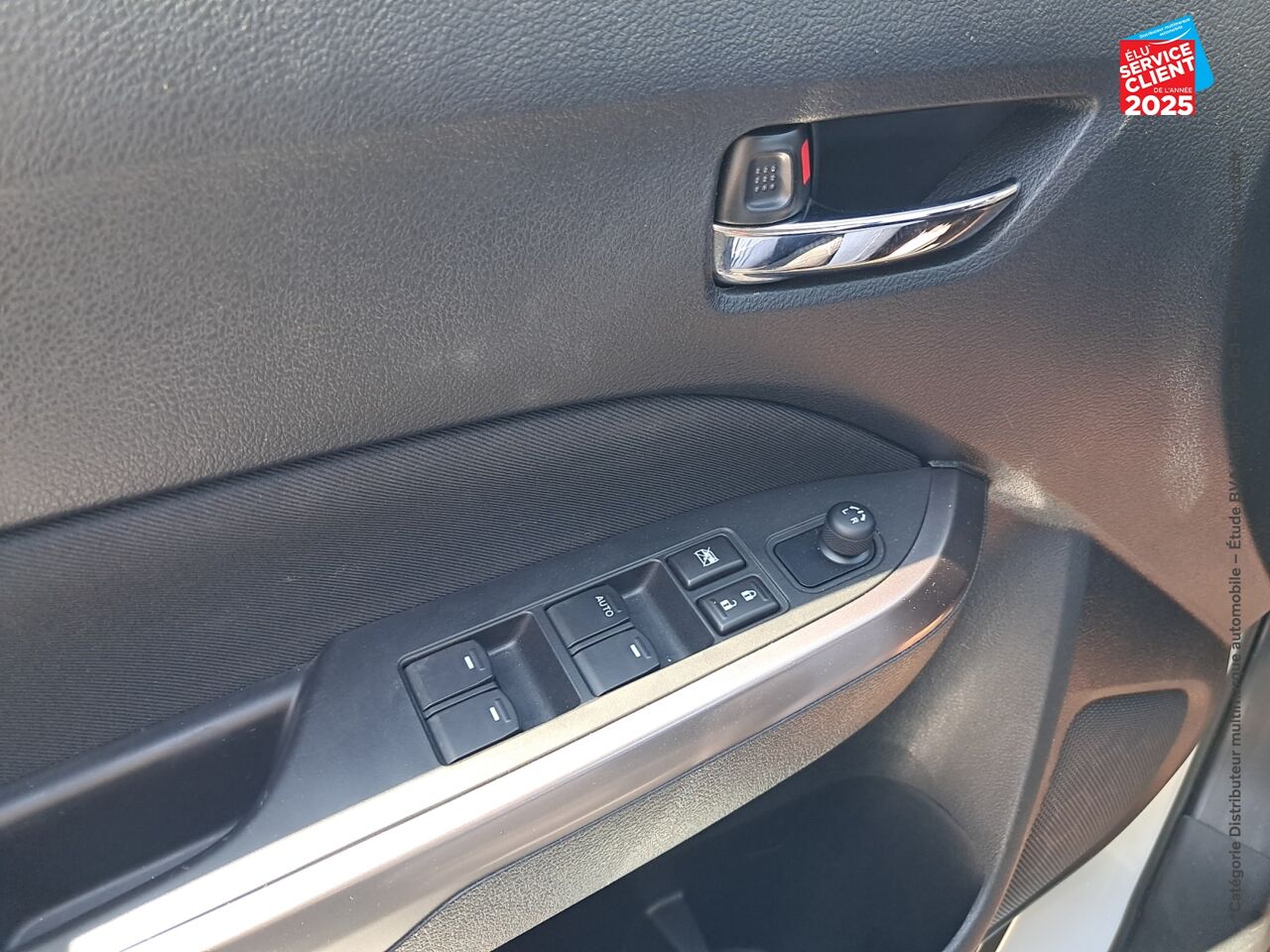 Véhicule d'occasion SUZUKI VITARA 1.5 DUALJET HYBRID 115CH STYLE AUTO ALLGRIP chez Renault Montbéliard