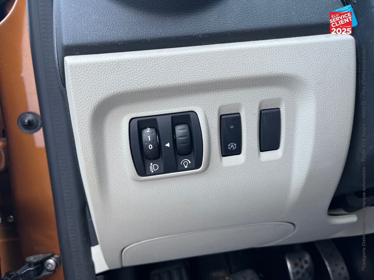 Véhicule d'occasion RENAULT CAPTUR 1.2 TCE 120CH ENERGY INTENS chez Opel Bar le Duc