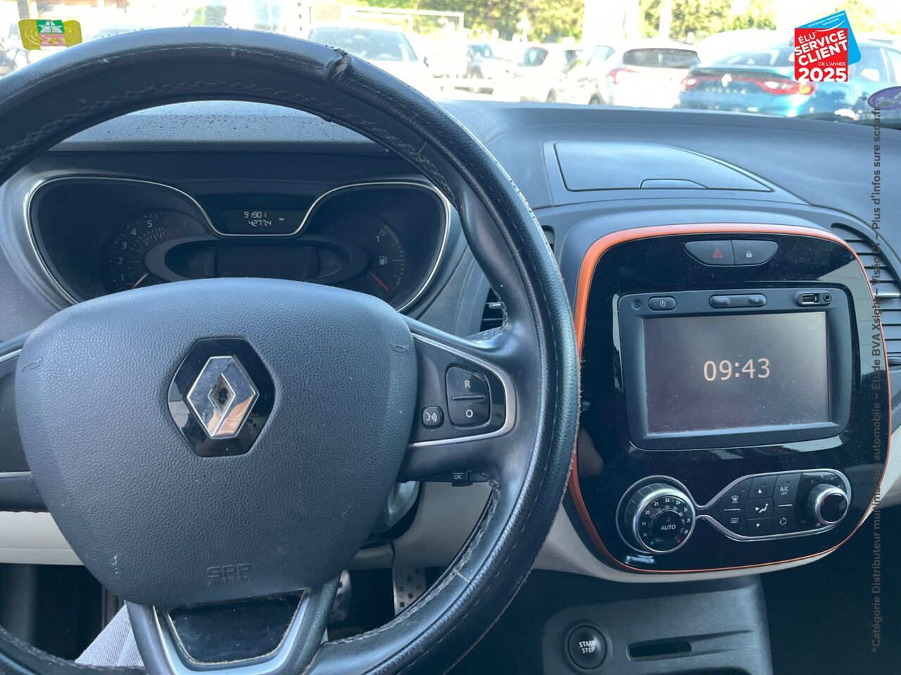 Véhicule d'occasion RENAULT CAPTUR 1.2 TCE 120CH ENERGY INTENS chez Opel Bar le Duc