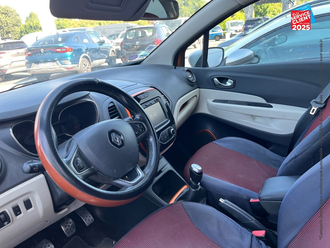 Véhicule d'occasion RENAULT CAPTUR 1.2 TCE 120CH ENERGY INTENS chez Opel Bar le Duc