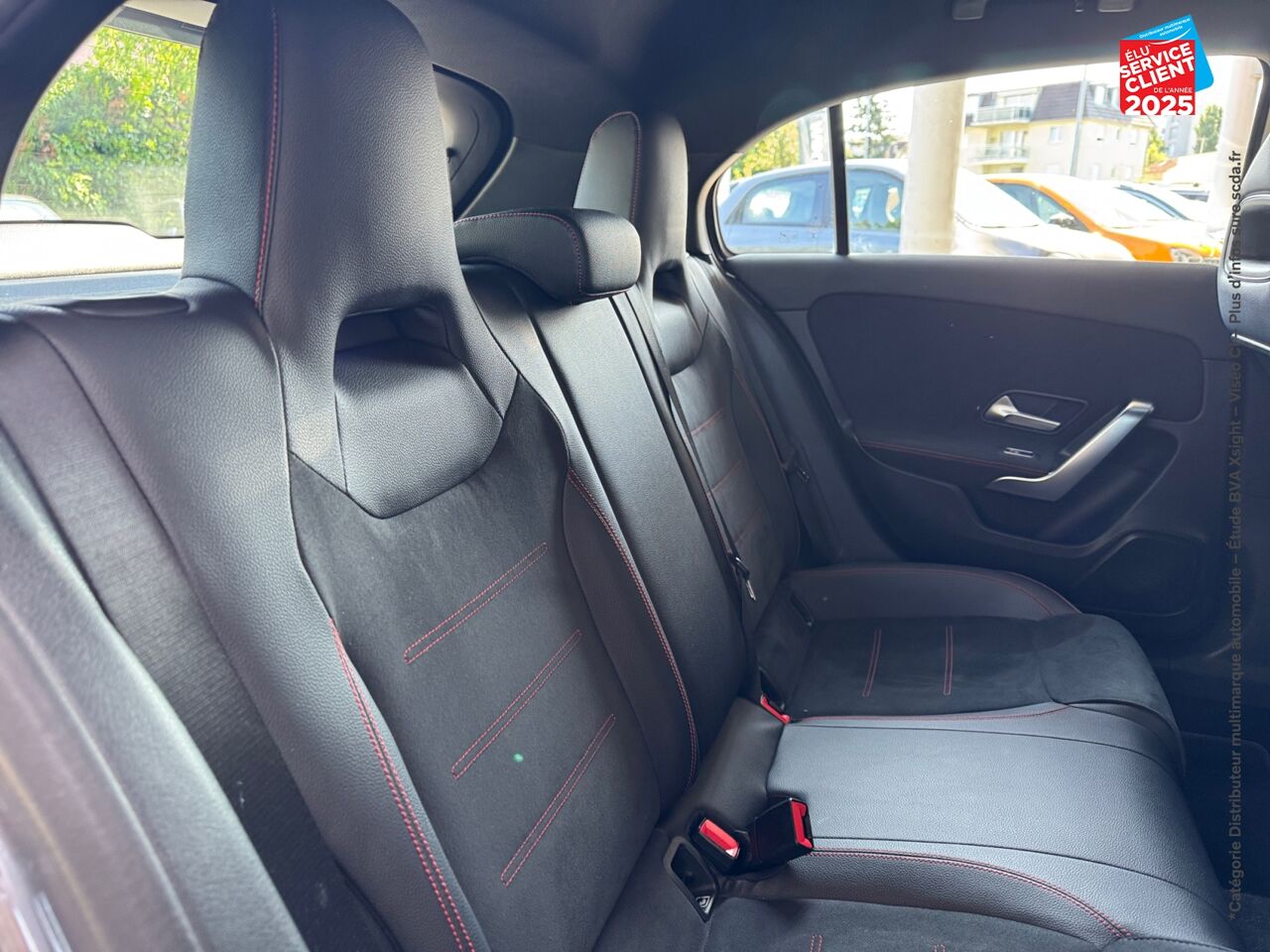Véhicule d'occasion MERCEDES-BENZ CLASSE A 180 136CH AMG LINE chez BMW Pontarlier