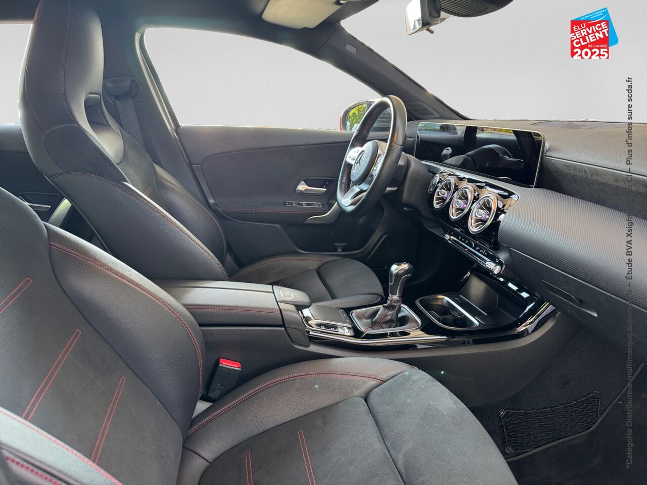 Véhicule d'occasion MERCEDES-BENZ CLASSE A 180 136CH AMG LINE chez BMW Pontarlier