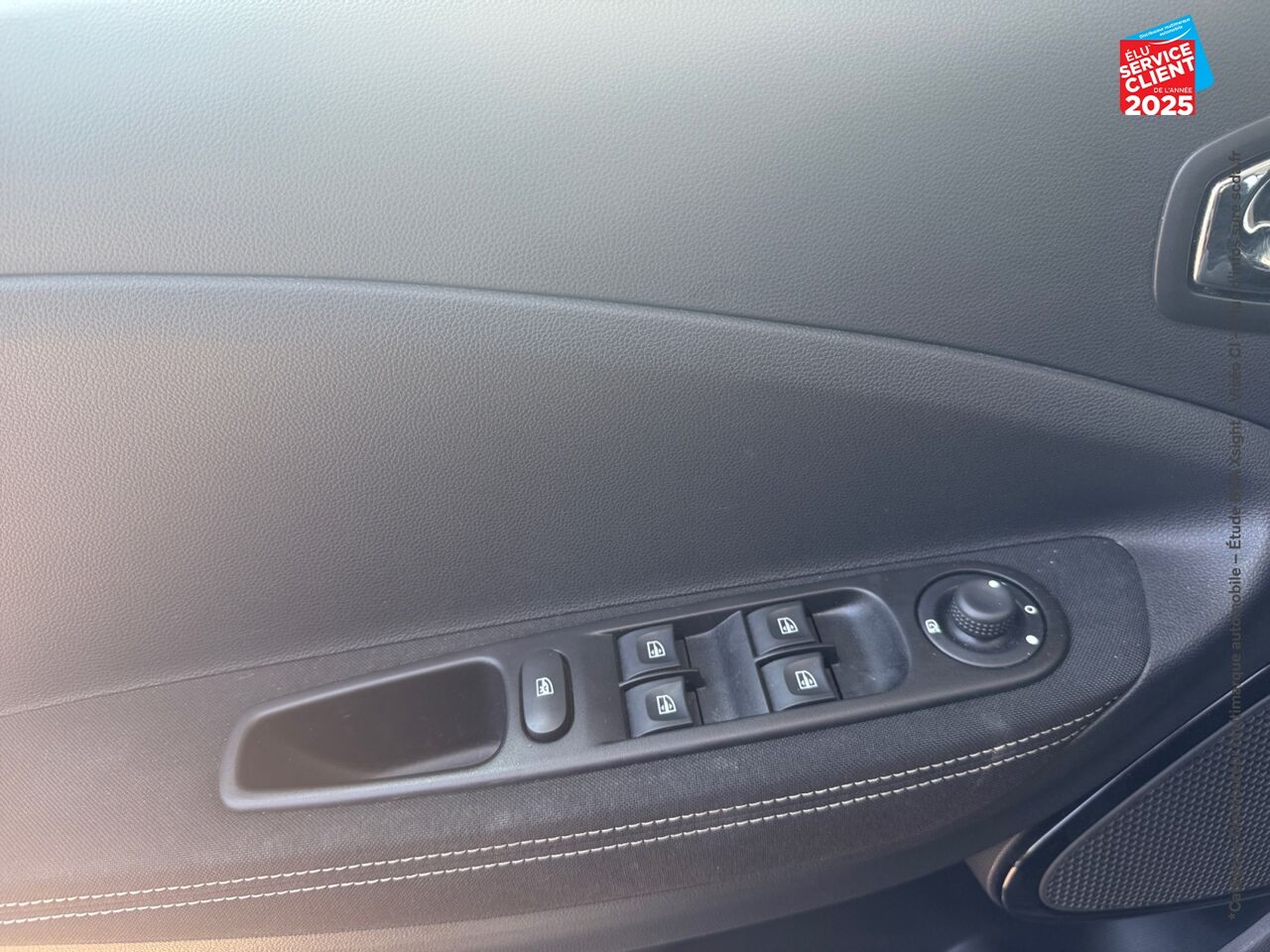 Véhicule d'occasion RENAULT ZOE INTENS CHARGE RAPIDE Q90 MY19 RADAR AR chez Toyota Thionville