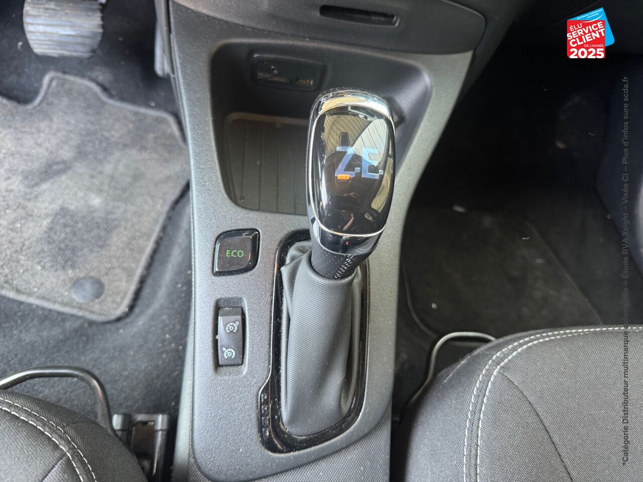 Véhicule d'occasion RENAULT ZOE INTENS CHARGE RAPIDE Q90 MY19 RADAR AR chez Toyota Thionville