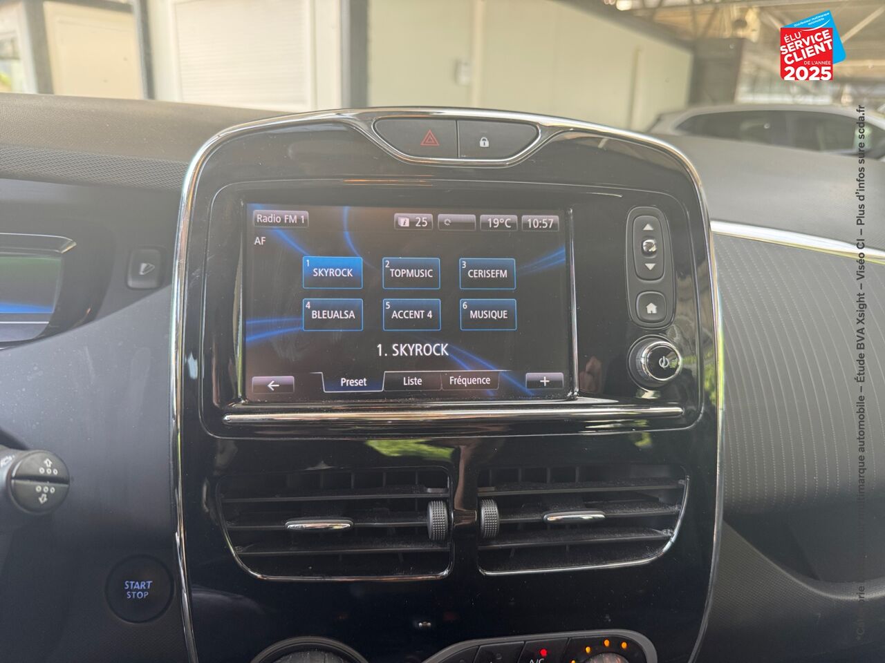 Véhicule d'occasion RENAULT ZOE INTENS CHARGE RAPIDE Q90 MY19 RADAR AR chez Toyota Thionville