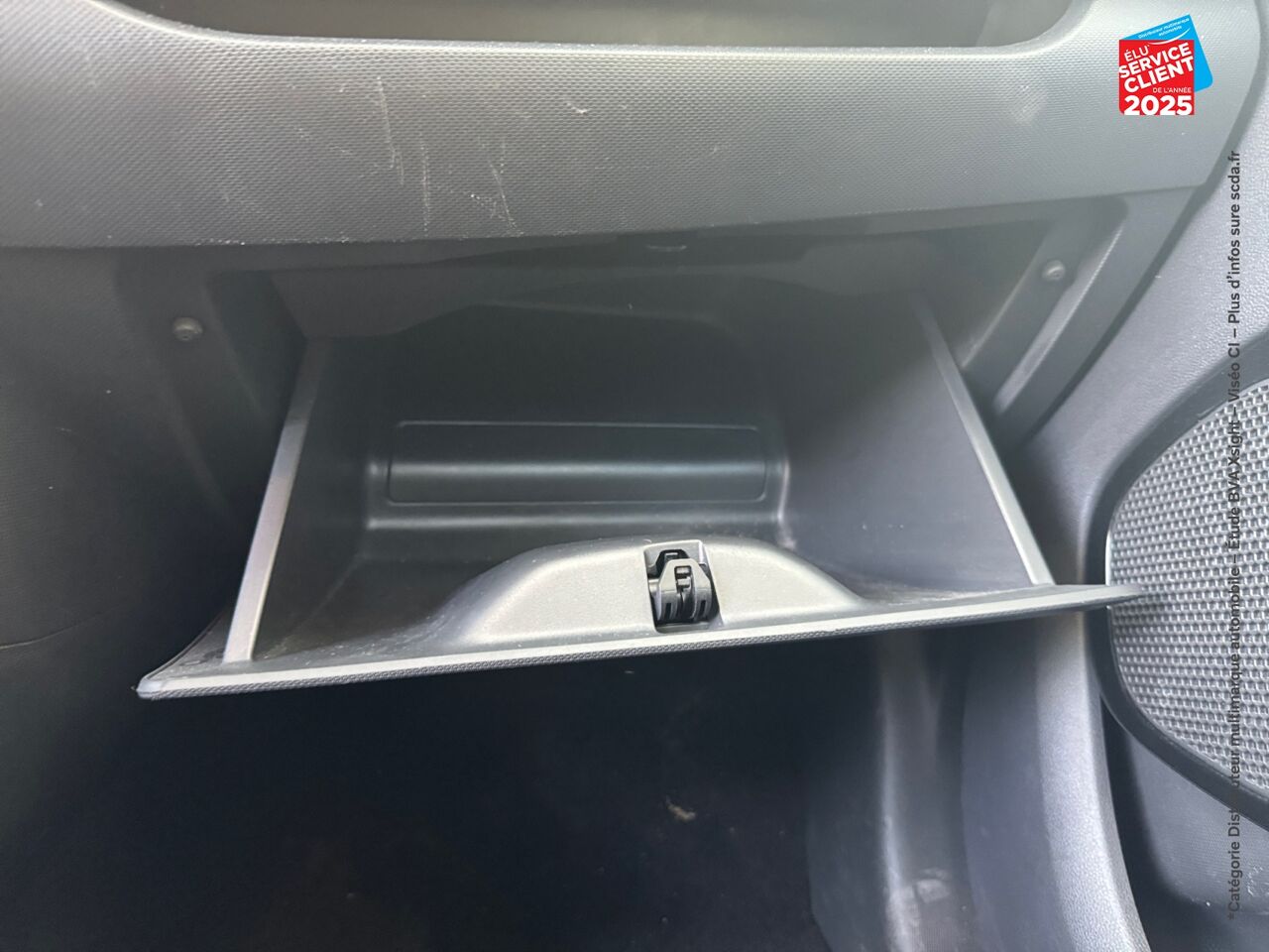 Véhicule d'occasion RENAULT ZOE INTENS CHARGE RAPIDE Q90 MY19 RADAR AR chez Toyota Thionville