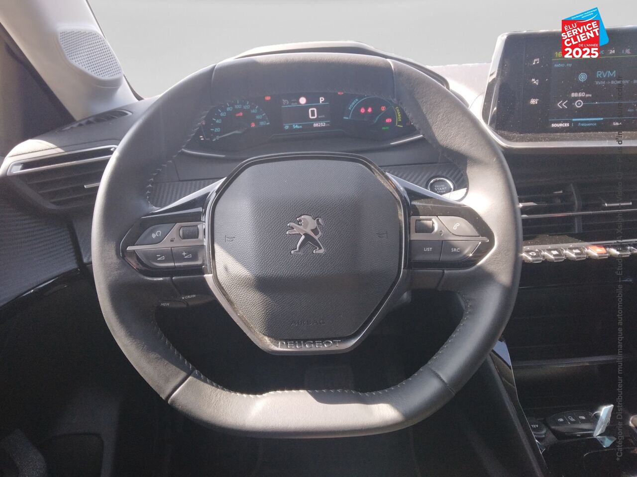 Véhicule d'occasion PEUGEOT 208 E-136CH STYLE RADAR AR CARPLAY chez Toyota Besançon