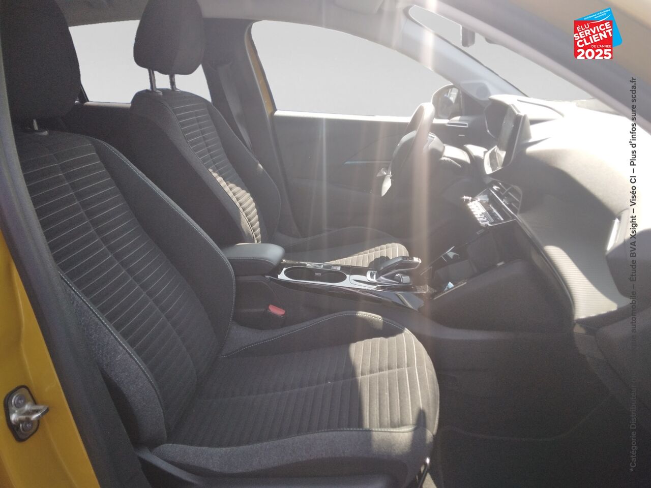 Véhicule d'occasion PEUGEOT 208 E-136CH STYLE RADAR AR CARPLAY chez Toyota Besançon